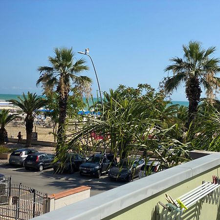 Residence Playa Торторето Экстерьер фото