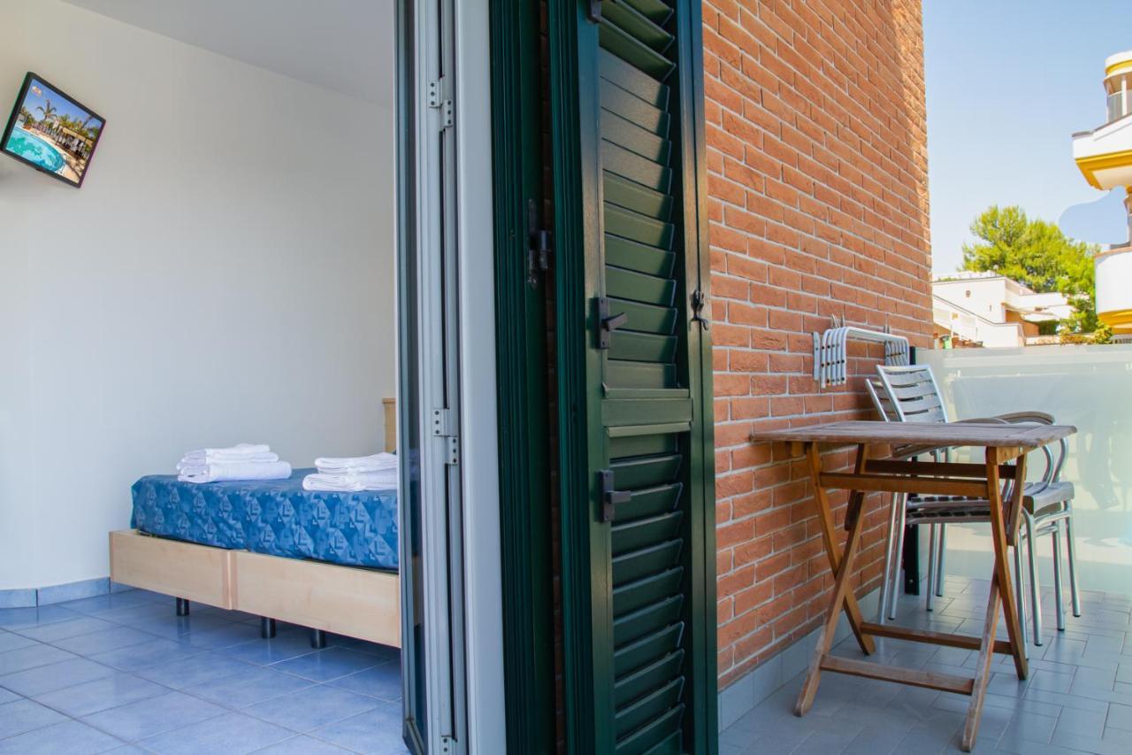 Residence Playa Торторето Экстерьер фото