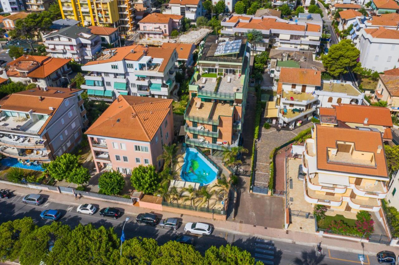 Residence Playa Торторето Экстерьер фото