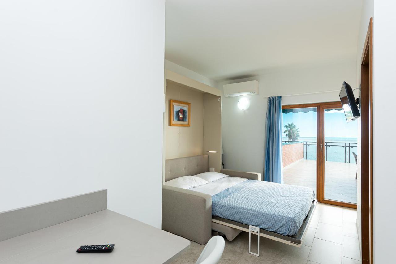 Residence Playa Торторето Экстерьер фото
